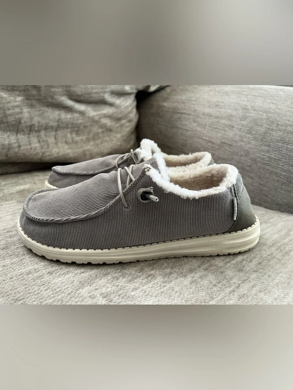 Women’s Hey Dude Gray Corduroy Wendy Shearling Lined Slip On Sneakers  Size 8
